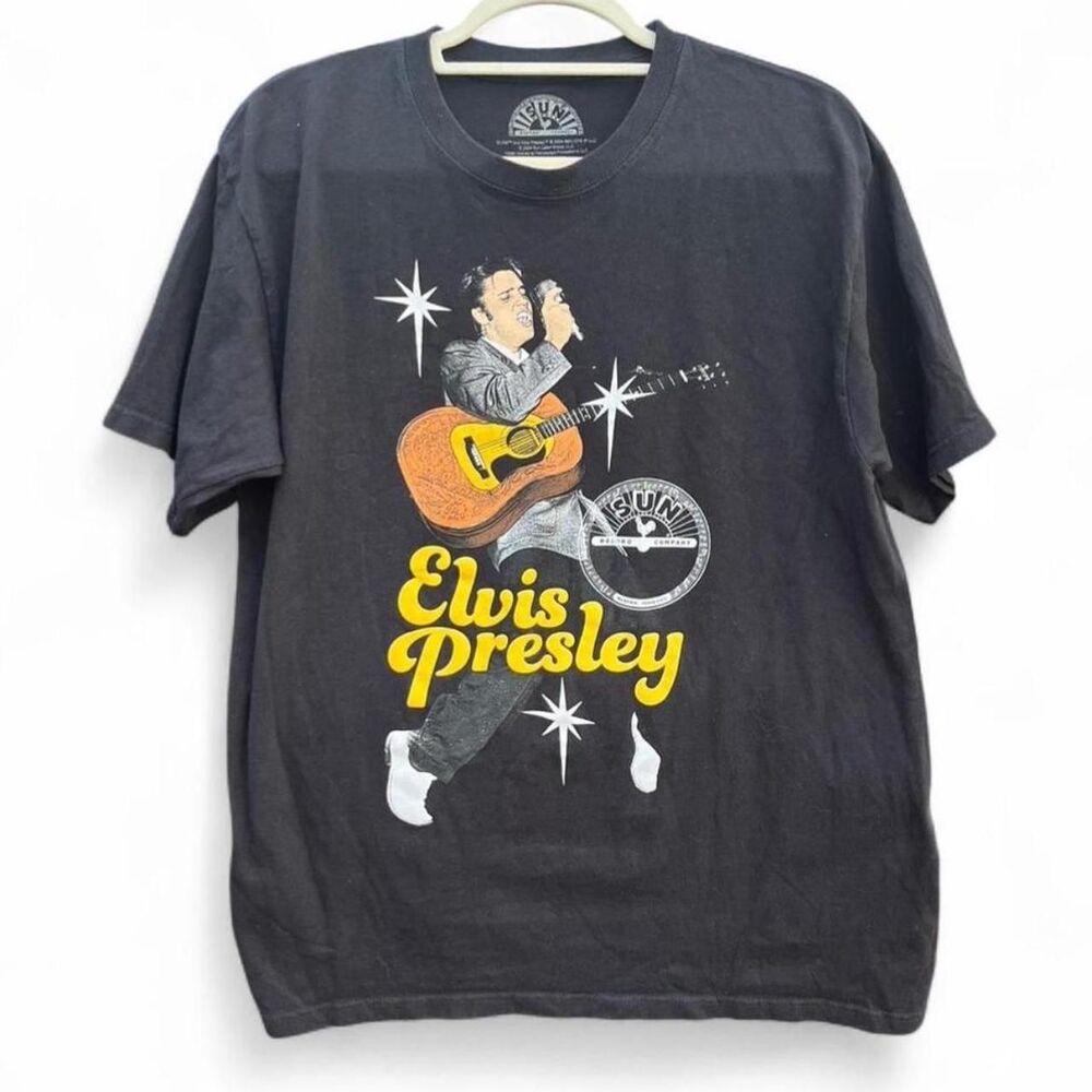 Black Elvis Presley Sun Records Graphic T-Shirt | The King Guitar | Large